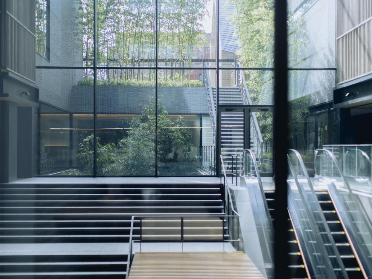 The Thousand Kyoto Exterior foto Interior of the Sainsbury Centre for Visual Arts